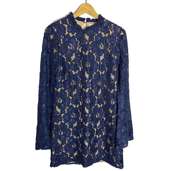 WAYF- Navy lace mini dress- Size small - Picture 2 of 7